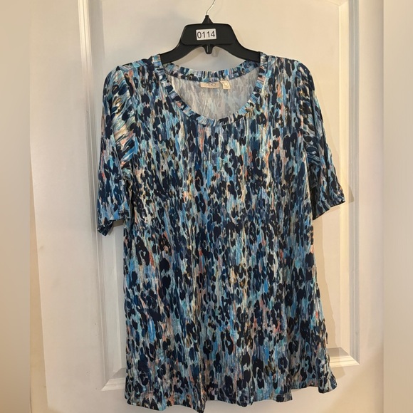 Logo by Lori Goldstein Women's Blue Patterned Top sz Med - Picture 2 of 5